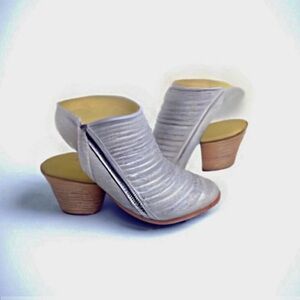 PAUL GREEN Leather Bootie Cayenne Peep Toe Smoke Color Size 8